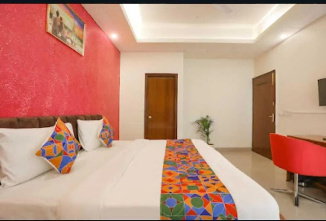 Collection O Royal Spark Inn Gurgaon Hotel